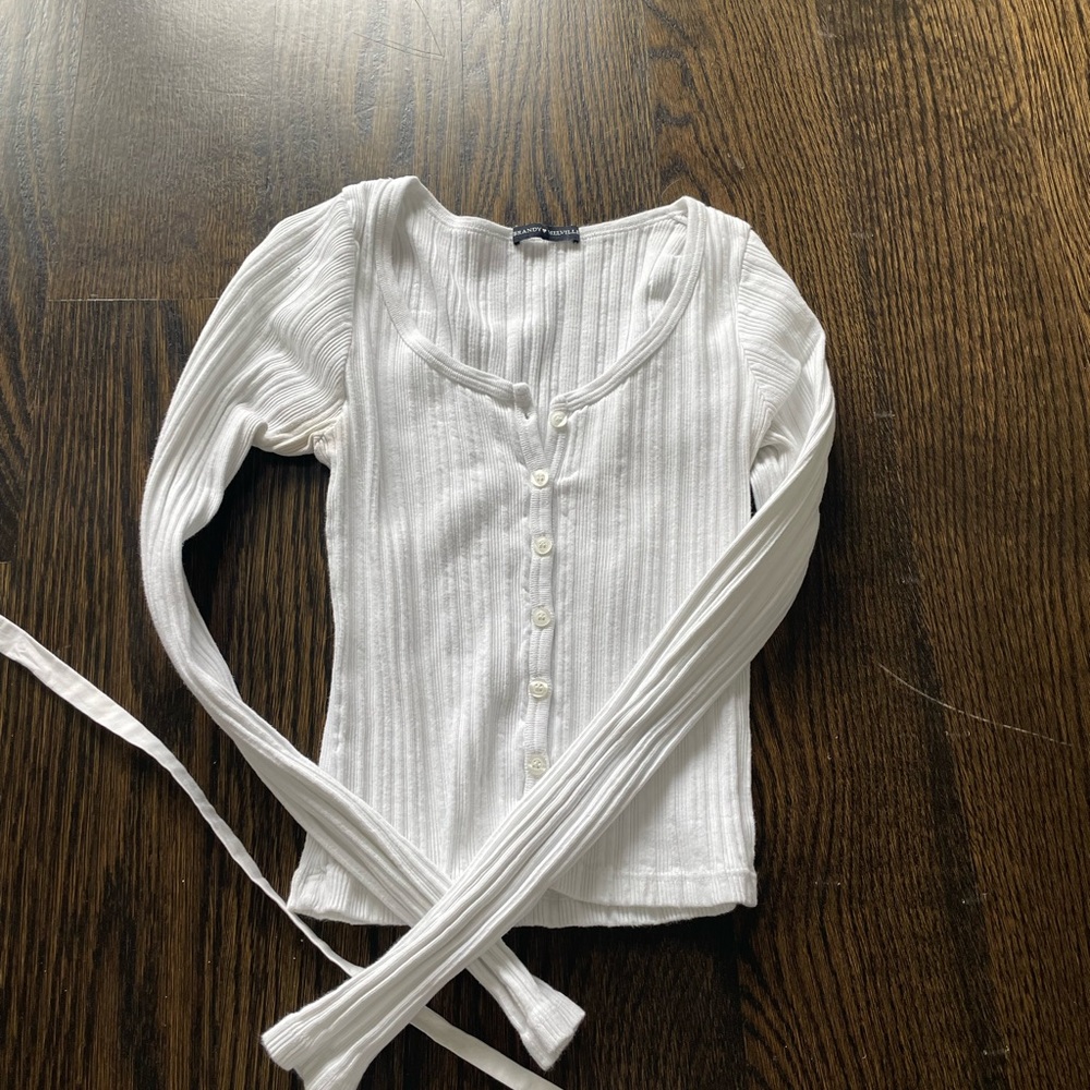 Brandy top white long sleeve with pattern ribbed